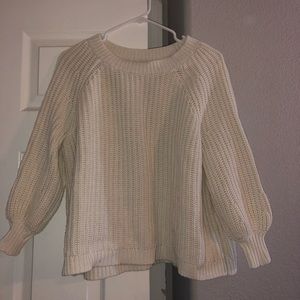cream 3/4 sleeve sweater